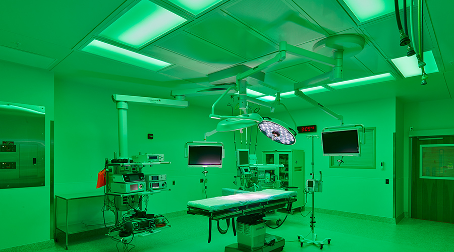 Major Hospital OR featuring MedMaster M4 Series Lighting